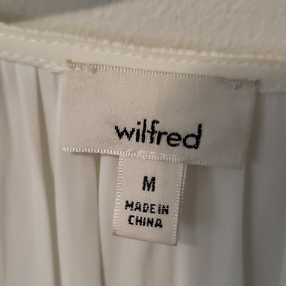 Brand new Aritzia Wilfred Shanina blouse - Picture 2 of 2